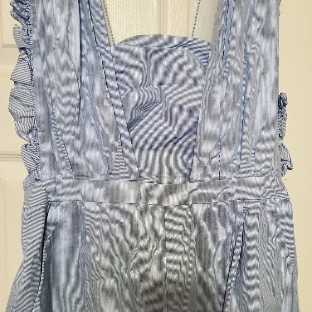 6 Shore Road Blue Chambray Ruffle Strap Romper Deep V Boho Size M - Picture 4 of 7